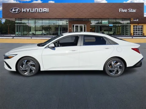 More photos of 2025 Hyundai Elantra Limited at ALM Hyundai Macon, GA