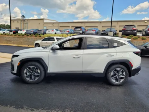 More photos of 2025 Hyundai Tucson SEL Convenience at ALM Hyundai Macon, GA