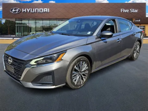 Another view of 2024 Nissan Altima 2.5 SV for sale in Macon, GA at ALM Hyundai Macon