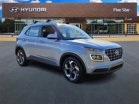 Silver 2021 Hyundai Venue SEL for sale in Macon, GA
