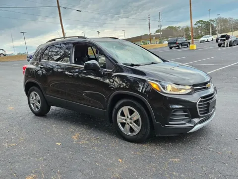 Black 2020 Chevrolet Trax LT for sale in Macon, GA