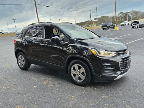 Black 2020 Chevrolet Trax LT for sale in Macon, GA