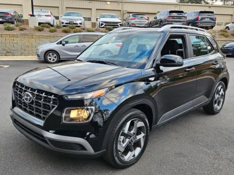 Another view of 2025 Hyundai Venue SEL for sale in Macon, GA at ALM Hyundai Macon