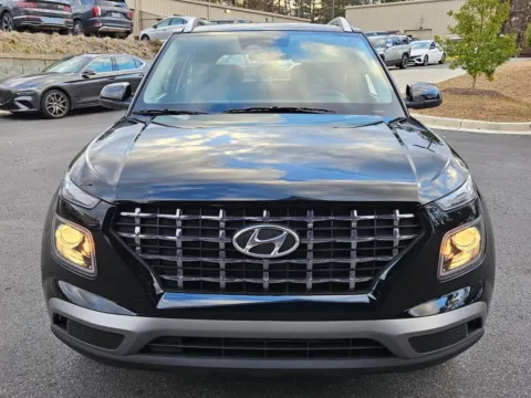 Photos of 2025 Hyundai Venue SEL for sale in Macon, GA at ALM Hyundai Macon