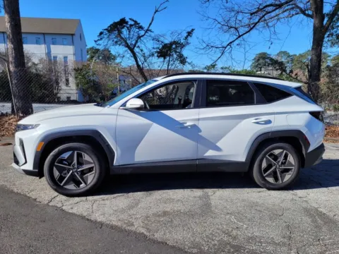 Photos of 2025 Hyundai Tucson SEL Convenience for sale in Macon, GA at ALM Hyundai Macon