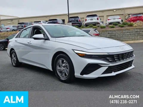 Another view of 2025 Hyundai Elantra SE for sale in Macon, GA at ALM Hyundai Macon