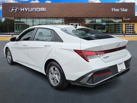 More photos of 2025 Hyundai Elantra SE at ALM Hyundai Macon, GA