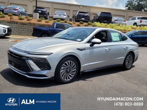 Another view of 2025 Hyundai Sonata Hybrid Limited for sale in Macon, GA at ALM Hyundai Macon