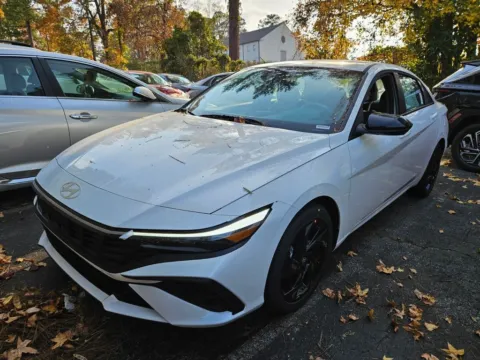 More photos of 2026 Hyundai Elantra SEL Sport at ALM Hyundai Macon, GA