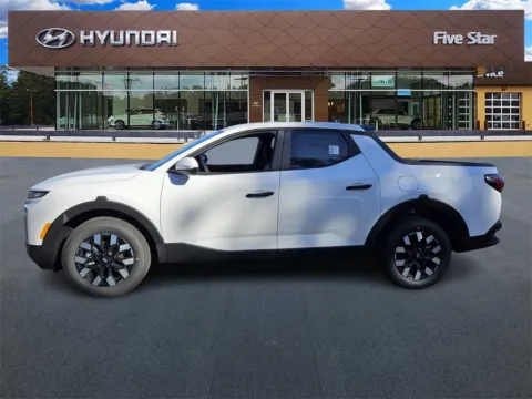 More photos of 2026 Hyundai Santa Cruz SE at ALM Hyundai Macon, GA