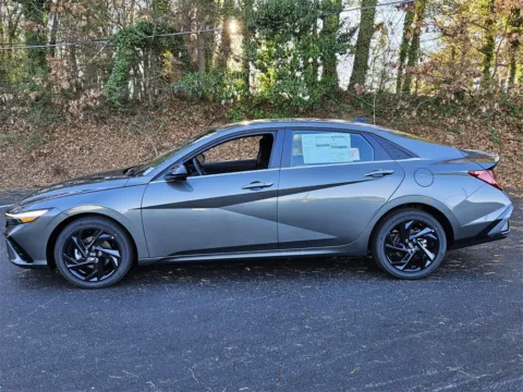More photos of 2026 Hyundai Elantra SEL Sport at ALM Hyundai Macon, GA