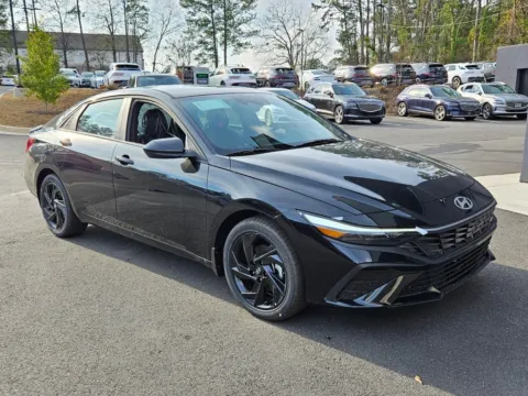 Black 2026 Hyundai Elantra SEL Sport for sale in Macon, GA