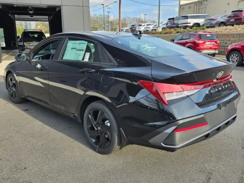More photos of 2026 Hyundai Elantra SEL Sport at ALM Hyundai Macon, GA