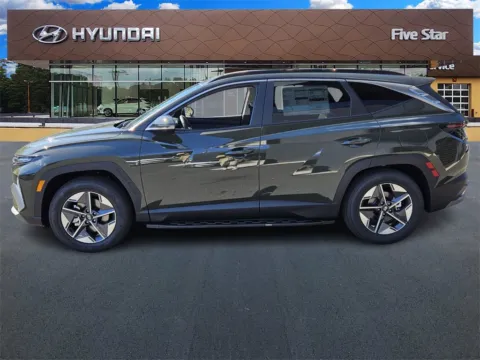 More photos of 2026 Hyundai Tucson SEL Premium at ALM Hyundai Macon, GA