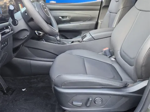 More photos of 2026 Hyundai Santa Cruz SEL at ALM Hyundai Macon, GA