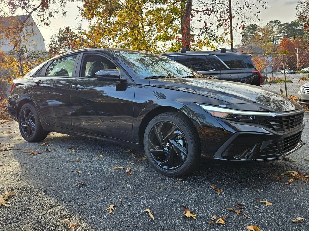 Black 2026 Hyundai Elantra SEL Sport for sale in Macon, GA