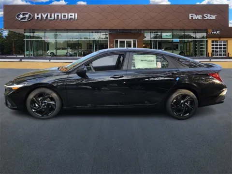 More photos of 2026 Hyundai Elantra SEL Sport at ALM Hyundai Macon, GA
