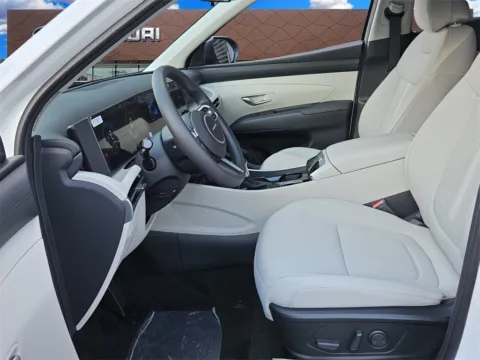 More photos of 2026 Hyundai Tucson SEL at ALM Hyundai Macon, GA