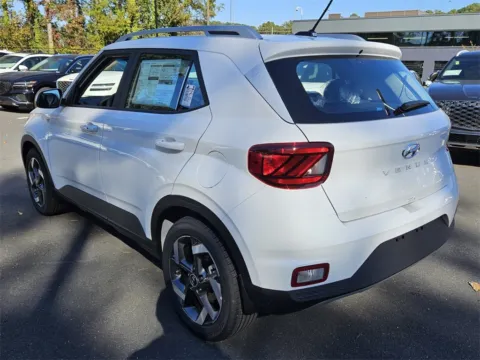 More photos of 2026 Hyundai Venue SEL at ALM Hyundai Macon, GA