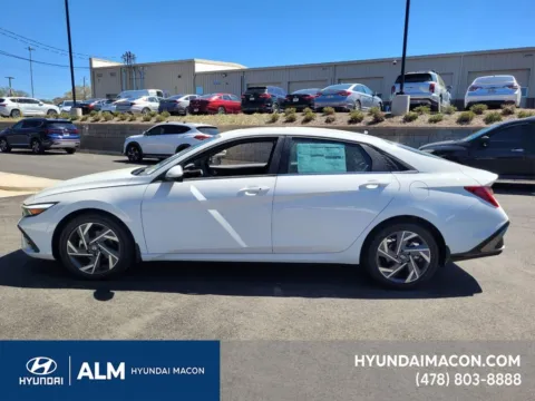 More photos of 2025 Hyundai Elantra SEL Convenience at ALM Hyundai Macon, GA