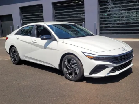 White 2025 Hyundai Elantra SEL Sport for sale in Macon, GA