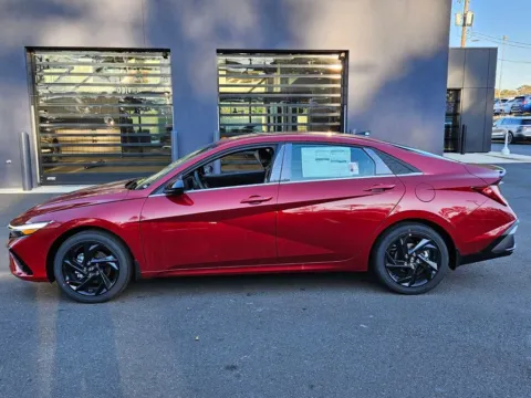 More photos of 2026 Hyundai Elantra SEL Sport at ALM Hyundai Macon, GA