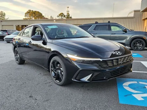 Black 2026 Hyundai Elantra SEL Sport for sale in Macon, GA