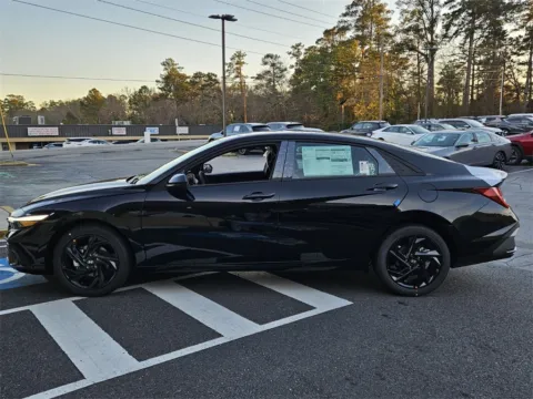 More photos of 2026 Hyundai Elantra SEL Sport at ALM Hyundai Macon, GA