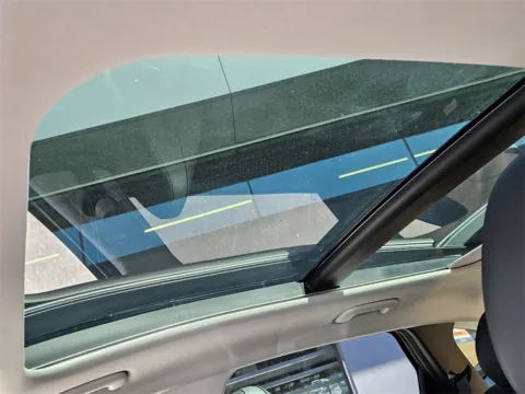 More photos of 2025 Hyundai Tucson Hybrid Limited at ALM Hyundai Macon, GA