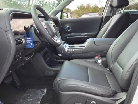 More photos of 2026 Hyundai Palisade Limited at ALM Hyundai Macon, GA