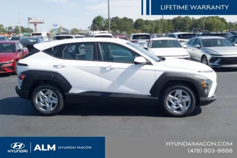 More photos of 2026 Hyundai Kona SE at ALM Hyundai Macon, GA