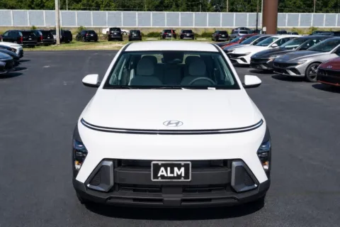 Another view of 2026 Hyundai Kona SE for sale in Macon, GA at ALM Hyundai Macon