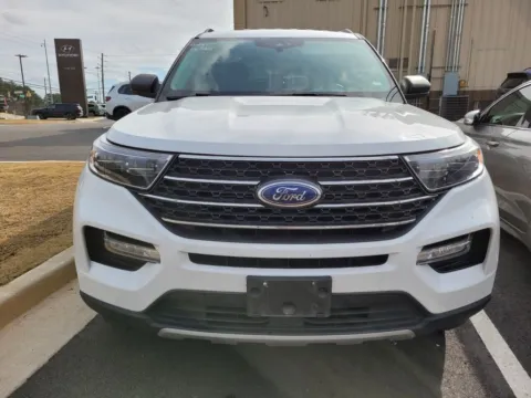Photos of 2023 Ford Explorer XLT for sale in Macon, GA at ALM Hyundai Macon