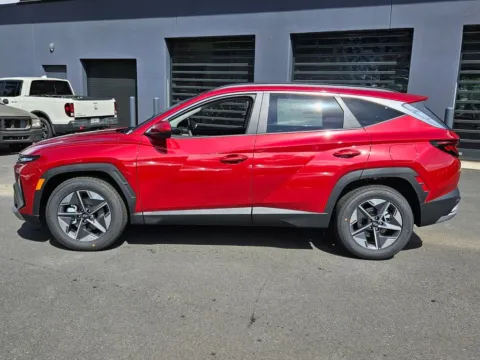 More photos of 2026 Hyundai Tucson SEL at ALM Hyundai Macon, GA
