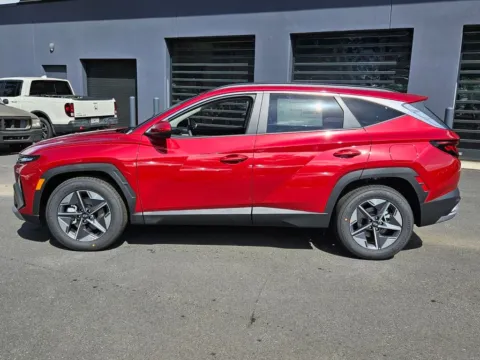 More photos of 2026 Hyundai Tucson SEL at ALM Hyundai Macon, GA