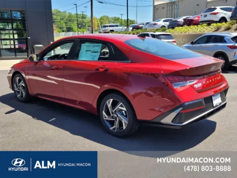 More photos of 2025 Hyundai Elantra SEL Convenience at ALM Hyundai Macon, GA