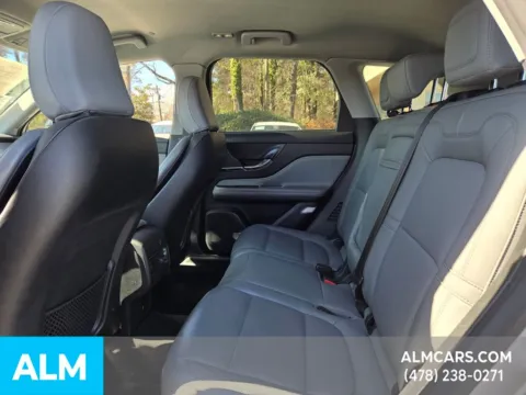 More photos of 2022 Lincoln Corsair Standard at ALM Hyundai Macon, GA