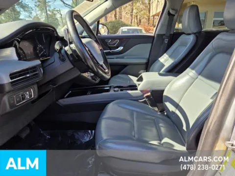 More photos of 2022 Lincoln Corsair Standard at ALM Hyundai Macon, GA