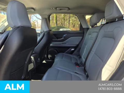 More photos of 2022 Lincoln Corsair Standard at ALM Hyundai Macon, GA