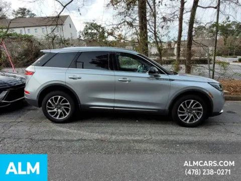 More photos of 2022 Lincoln Corsair Standard at ALM Hyundai Macon, GA