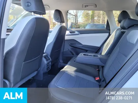 More photos of 2025 Volkswagen Taos 1.5T SE at ALM Hyundai Macon, GA
