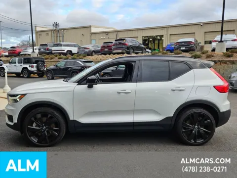 More photos of 2022 Volvo XC40 Recharge Pure Electric P8 Ultimate at ALM Hyundai Macon, GA