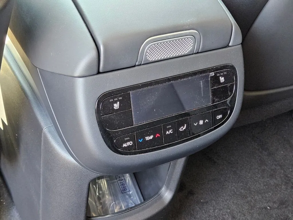 2026 Hyundai IONIQ 9 SEL - Photo 18