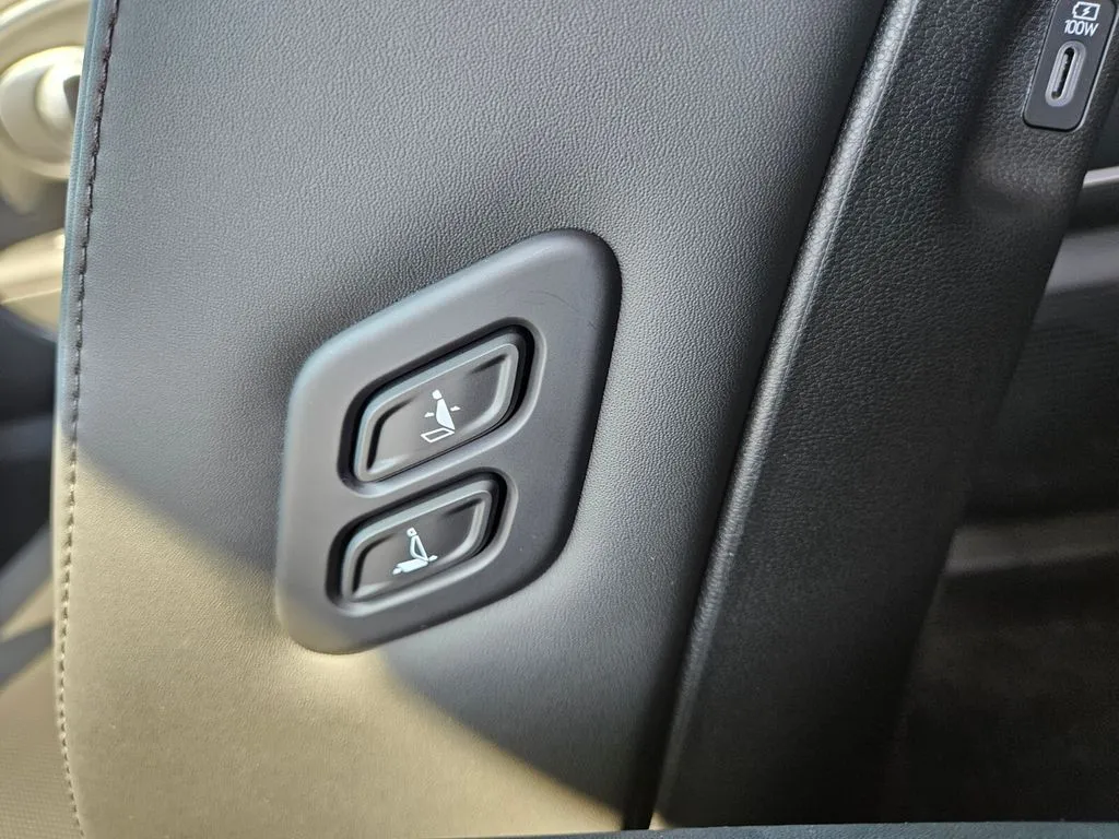 2026 Hyundai IONIQ 9 SEL - Photo 17