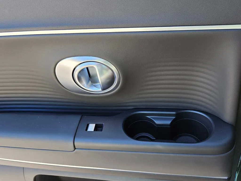 2026 Hyundai IONIQ 9 SEL - Photo 19