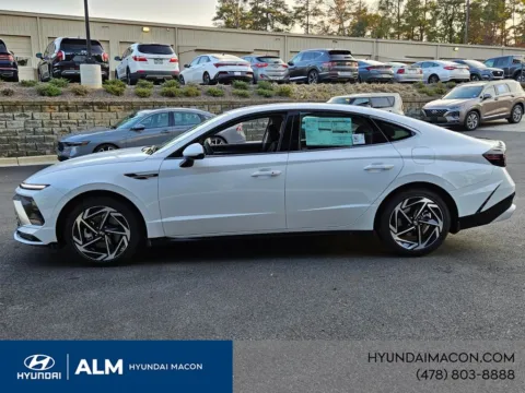 More photos of 2026 Hyundai Sonata SEL Sport at ALM Hyundai Macon, GA
