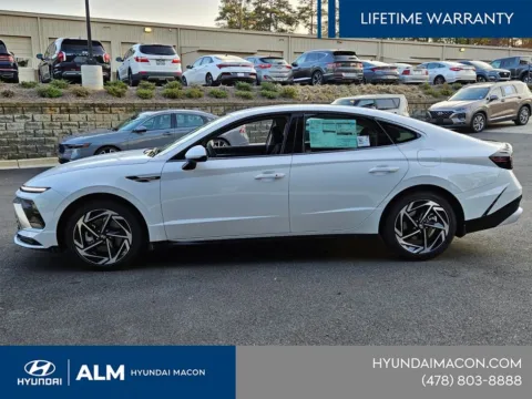 More photos of 2026 Hyundai Sonata SEL Sport at ALM Hyundai Macon, GA