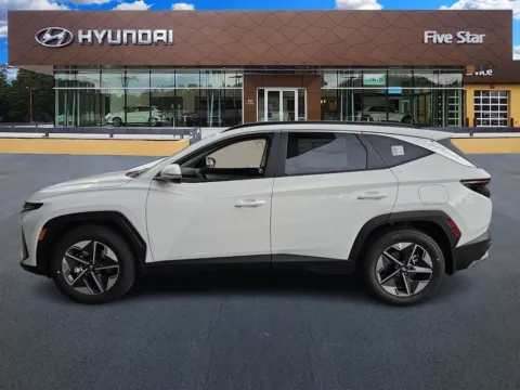 More photos of 2026 Hyundai Tucson SEL Premium at ALM Hyundai Macon, GA