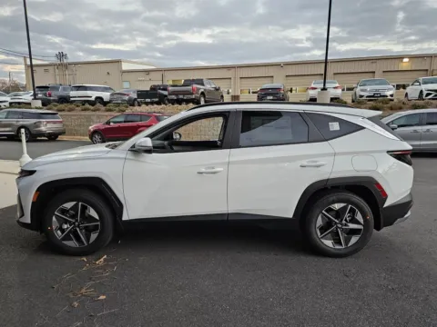 More photos of 2026 Hyundai Tucson SEL Premium at ALM Hyundai Macon, GA