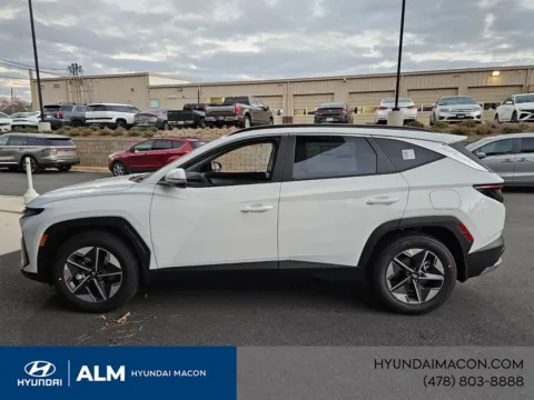 More photos of 2026 Hyundai Tucson SEL Premium at ALM Hyundai Macon, GA